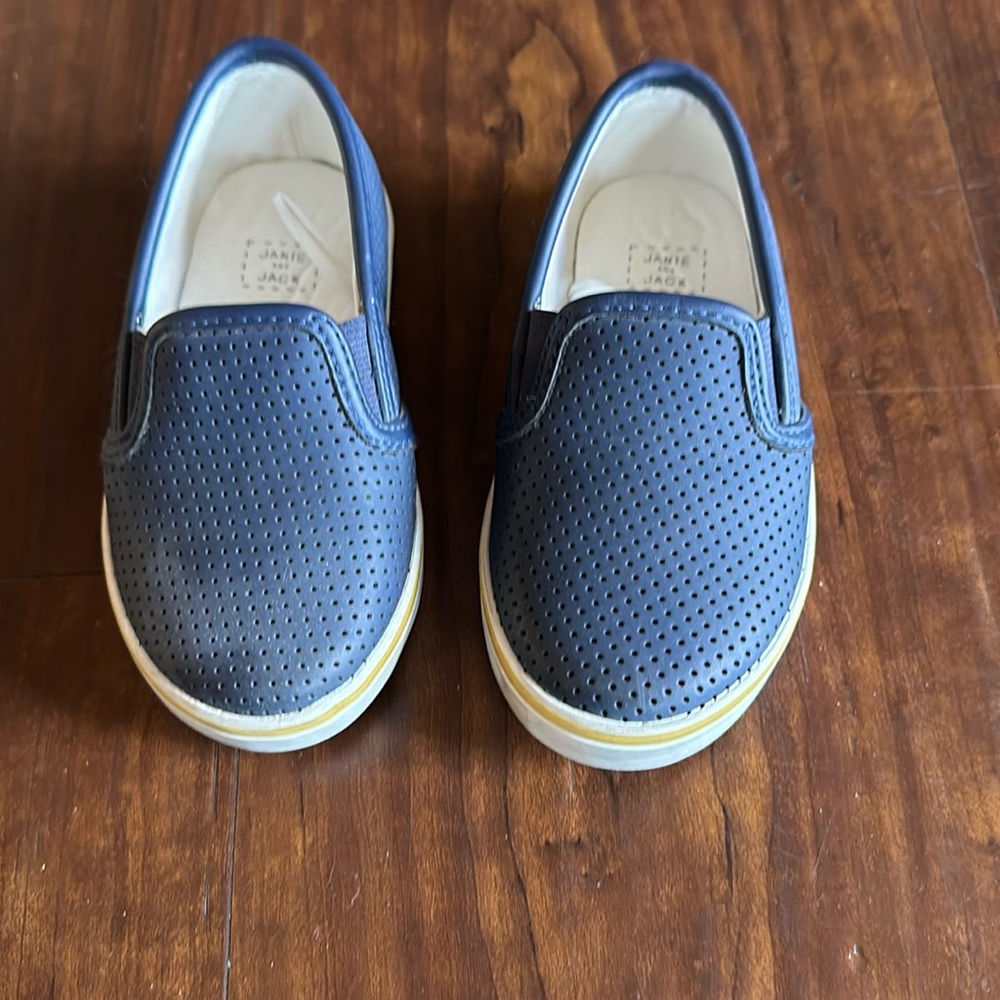 Jane and Jack navy blue shoes size 7 toddler